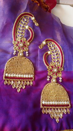 Latest Maggam Work Designs, Work Blouse Hand Designs, Latest Maggam Work, Work Blouse Designs, Peacock Embroidery Designs, Maggam Work Blouse, Maggam Work Designs, Blouse Design Images, Simple Embroidery Designs