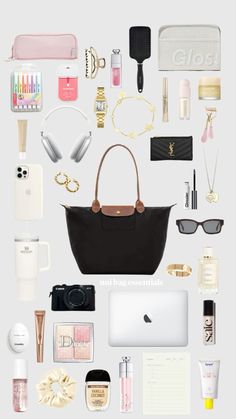 Longchamp Whats In My Bag, Travel Checklist Printable, High School Essentials, Cute Backpacks For School, School Backpack Essentials, What's In My Purse, Backpack Essentials