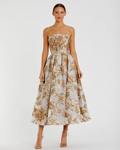 Strapless Brocade Midi Dress with Pockets Destination Wedding Guest Dress, Fall Formal Dresses, Gold Brocade Dress, Fab Frocks, Summer Bridesmaid Dresses, Midi Dress With Pockets, Butterfly Sleeve Dress, Black Tie Wedding Guests, Brocade Dress