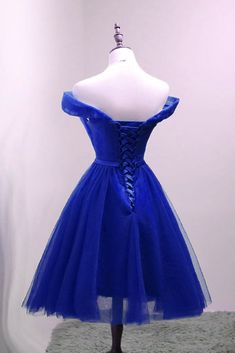 Lindo vestido de fiesta simple de tul azul real, vestido formal encantador, vestidos azules de regreso a casa
Material:Tul,Silueta: AlinearColor:Royal Blue,Hemline:RodillaLongitud,Detalles de atrás:Encaje Formal Dress Blue, Simple Party Dress, Simple Homecoming Dresses, Prom Dress Pictures, Cute Formal Dresses, Prom Dresses Simple, Cute Homecoming Dresses, Cute Dresses For Party, Long Formal Gowns