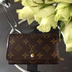 Gorgeous Closet, Louis Vuitton Collection, Sleek Chic, Best Wallet, Luxury Designer Handbags, Louis Vuitton Wallet, Boring Clothes, Louis Vuitton Bags