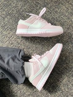 Pink Dunks, Kawaii Shoes, Shoe Closet, Pretty Shoes, Dream Shoes, Shoe Game