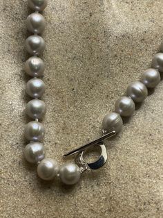 Vintage Hand Knotted Gray Pearl 18 in Heart Toggle Necklace
https://www.etsy.com/listing/1107065698/vintage-hand-knotted-gray-pearl-18-in Heart Toggle Necklace, Purple Chalcedony, Vintage Jewelry Sets, Toggle Necklace, Pearl Heart, Real Turquoise, Stone Inlay, Vintage Jewels, Pearl Grey