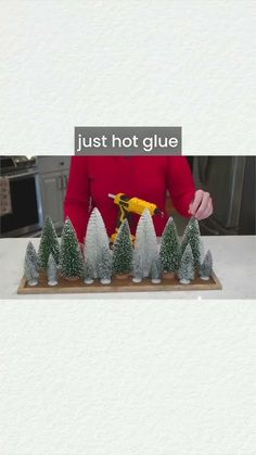 Bottle Brush Christmas Tree Crafts, Dollar Tree Christmas Tree Centerpiece, Dollar Tree Christmas Mantle Decor, Dollar Tree Christmas Craft Ideas, Bottle Brush Tree Centerpiece, Dollar Tree Christmas Tree Ideas, Diy Dollar Tree Christmas Decor, Dollar Tree Projects