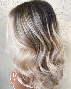 Long Hair Looks, Mum Hair, Shadow Roots, Blonde Shades, Balayage Ideas, Haircuts Ideas, Perfect Blonde, Weave Styles, Colors Shades