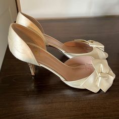 Kate Spade Ivory Gold Glitter Heel Peep Toe Shoes. Worn Once. Gold Glitter Heels, Glitter Heels, Peep Toe Shoes, Kate Spade Shoes, Toe Shoes, Shopping List, Gold Glitter, Shoes Women Heels, Kate Spade