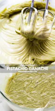 Pistachio Ganache Pistachio Delight, Pistachio Ganache, Frosting Ideas, Pistachio Chocolate, Pistachio Recipes, Chocolate Pistachio, Cake Filling Recipes, Cake Filling, Ganache Frosting