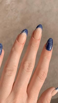 Christmas Nail Inspo Simple, Blue Christmas Nails, French Tip Design, Long Almond, Fake Nails Designs, Cute Simple Nails, Almond Nails Designs