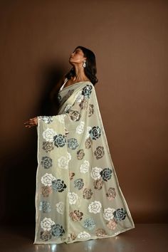 Featuring exquisite White, Blue, and Copper Floral sequin work, this Mint Green chiffon saree is perfect for any occasion. Experience timeless beauty with this elegant piece. Green Chiffon Saree, Baluchari Saree, Golden Blouse, Silver Blouse, Sequin Saree, Orange Saree, Net Blouses, Cotton Gowns, Indo Western Dress