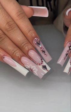 Trendy Baddie Nails, Pink Gem Nails, Easy Nail Art Tutorial, Design Nails Art, Nail Art Aesthetic, Cc Nails