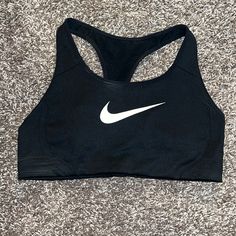 Nike Women’s Racerback Sports Bra. Size M. Never Worn! Brand New! Nike Bra, Racerback Sports Bra, Vibe Clothes, Sports Bra Sizing, Sports Bras, Nike Black, Black Nikes, Women's Intimates, Nike Women