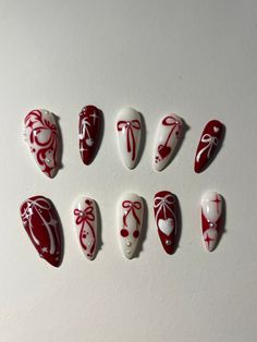 --> Nail shape + length: medium stiletto 🌸 ** if you want a different shape, make sure to include it in the personalization section 🎀All orders ship with a file, nail glue, cuticle pusher and stickers :D 🎀If you need custom sizes make sure to include it in the personalization section!! **there might be slight differences in the nail art as they are a handmade product** IG: @stxrnails Christmas Nail Mistletoe, Sultry Red Nails, Read Nails Design, Red Acrylic Nails Designs Christmas, Christmas Nails Unique Art Designs, Chinese Halloween Nails, Nail Inspo 11-12 Yo, Red Nails Alternative, Red Nail Fall Design