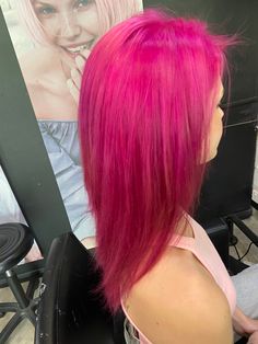 Fuisha Color Hair, Fuschia Pink Hair, Hot Pink Purple Hair, Fuschia Hair Magenta, Fuschia Hair, Magenta And Light Pink Hair, Split Dye