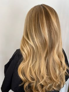 Gold Blonde Hair, Warm Blonde Hair, Summer Blonde Hair, Golden Blonde Hair, Bronde Hair, Hair 2022, Dyed Blonde Hair, Gold Blonde, Balayage Blonde