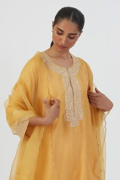 Yellow scallop border dupatta in organza featuring floral dust embroidery, Fit: Relaxed Organza Embroidery, Scallop Border, Embroidery Floral, Organza Dupatta, Fashion App, Aza Fashion, Floral Embroidery, Blossom, Embroidery