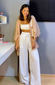 Jean Beige, Outfit Primavera, Europe Outfits, Casual Day Outfits, Elegante Casual, Causual Outfits, Looks Chic, Summer Fashion Outfits