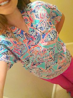 Lilly Pulitzer Scrub Top Jungkook X Reader, Future Dentist, Nurse Outfit Scrubs, Nursing School Prerequisites, Nurse Scrubs, Seashell Beach, Nurse Inspiration, Cute Scrubs