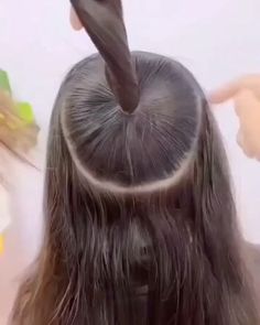 HAIR CLIPS on Instagram: "Hair transformations 😱 ( @haiirclips ) 😱
-
Creator @
⚠️ DM me for removal pls
-
#hairtutorial #hairoftheday #hairstyles

-" Hair Style Vedio, Tutorial Hair, Diy Haircut, Bridal Hair Buns, Natural Hair Tutorials, Hair Diy, Silver Hair Color, Hair Braid Videos, Hair Shows