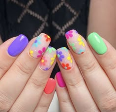 Back To School Nail Ideas, School Nail Ideas, Feather Nails, Art Deco Nails, May Nails, Floral Nail Designs, Ombre Acrylic Nails