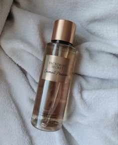 Victoria Secret Spray, Victoria Secret Vanilla, Victoria Secrets Coconut, Victoria Secret Body Spray, Womens Body, Victoria Secret Body Mist, Alat Makeup, Victoria Secret Fragrances, Victoria Secret Perfume