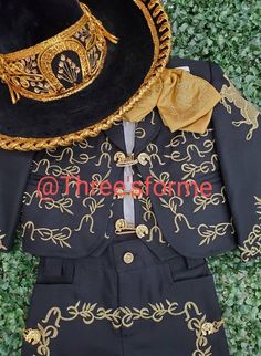 "Available in sizes 1year 2 years 3 years 4 years 6 years Authentic Chocolate Mexican Mariachi Charro Suit with Image of Gold Horses Horses Image on Back of Jacket and Sides of Sleeves 6 piece Charro Mariachi suit Authentic Sombrero with Gold embroidery Jacket, vest, bow and Pants all matching with Gold embroidery Jacket Beautiful thick embroidery on back, front and sides Matching Embroidery on Vest Pants with zipper and pockets matching embroidery design is carried alone sides, front and back o Fitted Black Set For Costume Party, Black Fitted Costume Party Set, Fitted Black Sets For Costume Party, Black Long Sleeve Costume Sets, Mariachi Suit, Charro Outfit, Charro Suit, Thick Embroidery, Mexican Mariachi