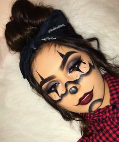 Chola Clown Makeup, Plus Size Online Stores, Halloween Mujer, Halloween Makeup Clown, Halloweenský Makeup, Halloween Make-up Looks, Holloween Makeup, Make Up Halloween, Halloween Makeup Diy