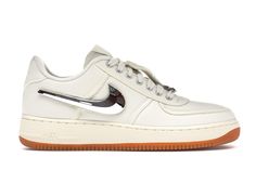 Air Force 1 Low Travis Scott Sail Tenis Air Force, Red Nike Shoes, Moon Shoes, Nike Force 1, Nike Waffle, Nike Force, Air Force One, Force One, Mens Nike Shoes