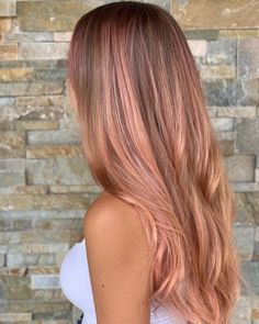 Different Types Of Balayage, Types Of Balayage, Blue Balayage Hair, Brown Hair With Pink Highlights, Rose Gold Hair Balayage, Blue Balayage, What Is Balayage, Pink Hair Highlights, Gold Balayage