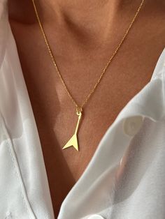 ⚡️ Rock your style with our Electro Guitar Necklace - a striking accessory that hits all the right fashion notes! Get this cute jewelry made with the high quality elements✨ You can go with 925K Sterling Silver with the options of Gold, Rose Gold or White Gold finish Beautiful jewelry for everyone 💙 Details * 925K Sterling Silver → 14K Gold, Rose Gold or White Gold plated * Chain length is approximately either 18 inches  / 45 cm or 22 inches / 55 cm 18 inches (16+2 in extender) / 45 cm (40+5 cm extender) 22 inches (20+2 in extender) / 55 cm (50+5 cm extender) * Time is important! You will receive your package as soon as possible 🚚 * We care about the quality of metal to make sure it will last for a long time * We use enamel technique to color the jewelry and high quality zircons only * Th Edgy Gold Necklace For Gift, Edgy Gold Necklace For Gifts, Electro Guitar, Guitar Necklace, Guitar Jewelry, Guitar Pendant, Silver Guitar, Music Necklace, Fashion Notes