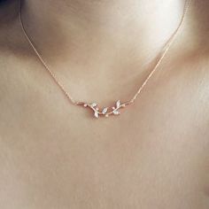 Girlfriend Necklace Gift, Dainty Jewelry Necklace, Feminine Necklace, Branch Necklace, Floral Branch, Floral Jewelry, Gifts Fo, Leaf Jewelry, Everyday Necklace