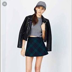 $59 NWT Silence + Noise UO Cher Menswear Tartan Plaid Mini Skirt~Size 4 / Small #SilenceNoise #ALine Trendy Winter Skort, Trendy Fitted Skort For Fall, Casual Fall Skort For Workwear, Casual Skirted Skort For Fall, Casual Green Mini Skirt For Fall, Casual Relaxed Mini Skirt For Fall, Trendy Lined Mini Skirt For Fall, Casual Flared Mini Skirt For Winter, Trendy Mini Skirt For Fall