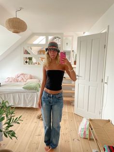 Cph Style Summer, Copenhagen Style Bedroom, Copenhagen Style Summer, Women Travel Outfits, Singapore Beach, Travel Day Outfit, Cph Style, Comfy Travel Outfit Summer, Travel Outfits For Women