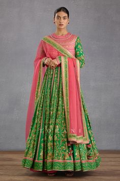 Buy Green Viscose Silk Hand Painted Floral Motifs Mumtaz Anarkali With Dupatta For Women by Kalista Online at Aza Fashions. Churidar Sleeves, Green Anarkali, Blouse Yoke, Party Suits, Green Hand, Indian Textiles, Pattern Embroidery