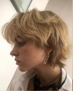 Androgynous Hair, Haircut Inspo, Short Grunge Hair, Shot Hair Styles, Hair Stylies, Mullet Hairstyle, Cut My Hair