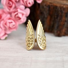 Description:- Angel Wings Rings For Women's, Adjustable Angel Wings Ring, Gold Feather Ring, Eternity Wings Ring, Princess Angel Ring, Promise Ring, gifts * Metal:- Brass, ✈ Free shipping to USA ✈ Free shipping to UK ❥ Made and handled with Love and Care. 💍 We accept customize orders and bulk orders. ⏱ We take only 2-5 days to make your precious jewelry Shop⇨ We care for you and your loved ones. We create just a jewelry we make it with our love and our customers trust. As a small shop we know o Angel Wings Ring, Wings Ring, Angel Wing Ring, Angel Ring, Ring Gifts, Feather Ring, Gold Feathers, Ring Promise, Delicate Rings