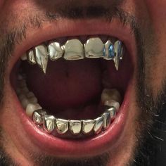 Vampire Grillz, Mouth Grills, Simbolos Tattoo, Grillz Teeth, Diamond Grillz, Gold Grill, Gold Grillz, Urbane Kunst, Grills Teeth