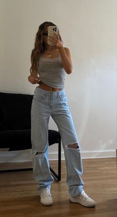 Outfit Jeans, Really Cute Outfits, Cute Simple Outfits, Basic Outfits, Mode Inspiration, Look Chic