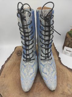 Traditional Fitted Snip Toe Boots, Traditional Fitted Leather Boots, Traditional Fitted Boots With Round Toe, Fitted Western Heeled Boots With Closed Toe, Fitted Snip Toe Boots For Galas, Nana Clothes, Gum Boot, Victorian Boots, Fashion Cowboy Boots