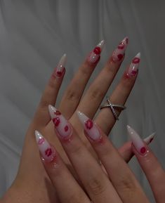 💋💋💋💋💋 Red Kiss Nail Designs, Kiss Design Nails, Kisses On Nails, Lip Print Nails, Kiss Lips Nails, Lips On Nails Design, Lip Nails Designs, Red Kiss Nails, Lip Nail Designs Kiss