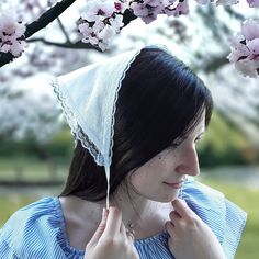 This handmade linen head scarf bandana with ties is the perfect accessory for summer gardening or a day at the beach. The unique triangle design adds a touch of style to any outfit, making it a thoughtful present for Mom, Sister, or Bestfriend. Keep your hair in place while adding a pop of color and personality with this versatile and trendy headscarf. Ideal for those who love to accessorize with a touch of handmade charm.  Linen head scarf bandana with ties/ Summer gardening bandana handmade/ b Beach Head Scarf, Triangle Head Scarf, Triangle Head, Kerchief Hair, Summer Gardening, Triangle Hair, Ladies Head Scarf, Present For Mom, Headband Wrap