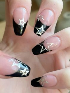 Black And White Nails, Punk Nails, Cute Simple Nails, Goth Nails, Grunge Nails, Y2k Nails, Pretty Gel Nails, Really Cute Nails, Nails Polish