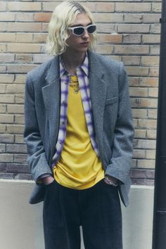 Isabel Marant Fall 2024 Menswear Fashion Show | Vogue 2024 Menswear, Preppy Grunge, Khaki Jacket, Fall 24, Best Mens Fashion, Sustainable Swimwear, Short Denim, Short T Shirt, Mens Fall