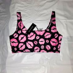 Nwt Dolls Kill Dark Navy Blue With Bright Sexy Hot Pink Kisses Lips Sports Bra , Or Crop Top . Size Xl Puckered Lips, Dance Tops Bras, Pink Kisses, Dance Tops, Pretty Gel Nails, Corset Style, Dark Navy Blue, Yoga Tops, Sports Bra Sizing