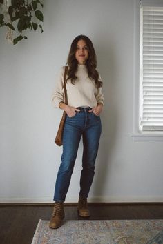 Dark Straight Jeans Outfit, Feminine Jeans Outfit, Winter Mom Jeans Outfit, Classic Feminine Outfits, Straight Jeans Outfit Winter, Winter 2025 Outfits, Modest Mom Outfits, Dark Wash Jeans Outfit, Winter Minimalist Outfit