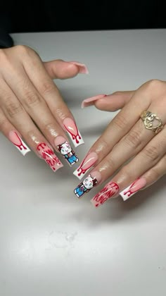 Halloween style bloody hello kitty nails inspo🩸 Hello Kitty Chucky Nails, Fall Hello Kitty Nails, Halloween Y2k Nails, Spooky Hello Kitty Nails, Halloween Nails Chucky, Hello Kitty Nails Halloween, Dr Pepper Nails, Hello Kitty Nails Medium, Sanrio Halloween Nails