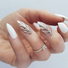 30 Adorable Nail Art Designs of 2019 - Ideas Mama 3d Nail Designs, 3d Flower Nails, Stiletto Nail Art, Stiletto Nails Designs, Metallic Nails, Tattoo Women, Beautiful Nail Designs, Unique Nails, Nail It