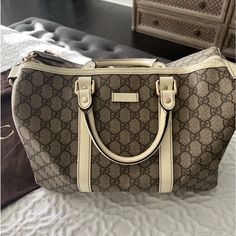 Gorgeous Top Handle Gucci Bag. Fits A Lot Amazing Condition No Scratches Barely Used. Comes With Storage Gucci Bag White Gucci Bag With Handles, White Gucci Shoulder Bag With Handles, Pre-owned Beige Gucci Bag, Gucci Travel Bag, Travel Bag Women, Gucci Travel, Bags Gucci, Travel Bags For Women, Gucci Bags