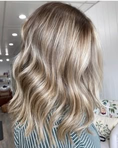 Sand Blonde Hair, Highlights Ideas, Highlights Curly Hair, Haircuts For Long Hair With Layers, Gorgeous Hair Color