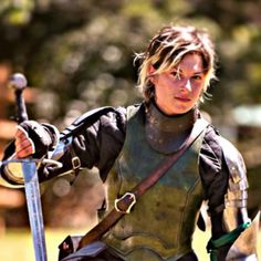 First woman to win international long sword competition Jousting Tournament, Kickass Women, Female Armor, Shield Maiden, Female Knight, Medieval Armor, Legolas, Fantasy Armor, Medieval Fantasy