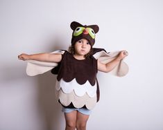 "Owl Costume, Halloween Costume, Party Costume, Halloween Costume for Girls, Toddler Girl Costume, Owl Bird Costume Owl costume great boys and girls. Comes with a hat and vest with attached wings, made of polar fleece fabric. Can be worn with a t-shirt or a long sleeved shirt underneath. SIZE GUIDE: 1.5 - 2 years Height 31\" - 34\" or 79 cm - 86 cm 3 - 4 years Height 37\" 1/2 - 40\" 1/2 or 95 cm - 103 cm 5 - 6 years Height 43\" or 45\" 1/2 or 109 cm - 115.5 cm 7+ and preteens Height 48\" - 56\" Zoo Song, Toddler Girl Costume, Toddler Girl Halloween Costume, Costume Toddler Girl, Toddler Costumes Girl, Halloween Costume Toddler Girl, Toddler Girl Halloween, Owl Costume, Costume Toddler